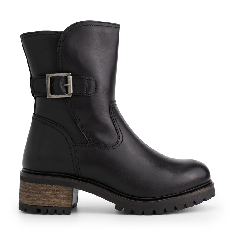 Lily Black R