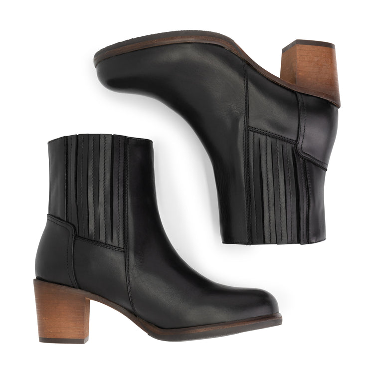 Pentas Leather Black UPD