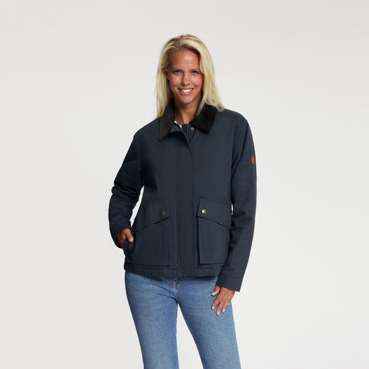 Winnie Navy MV
