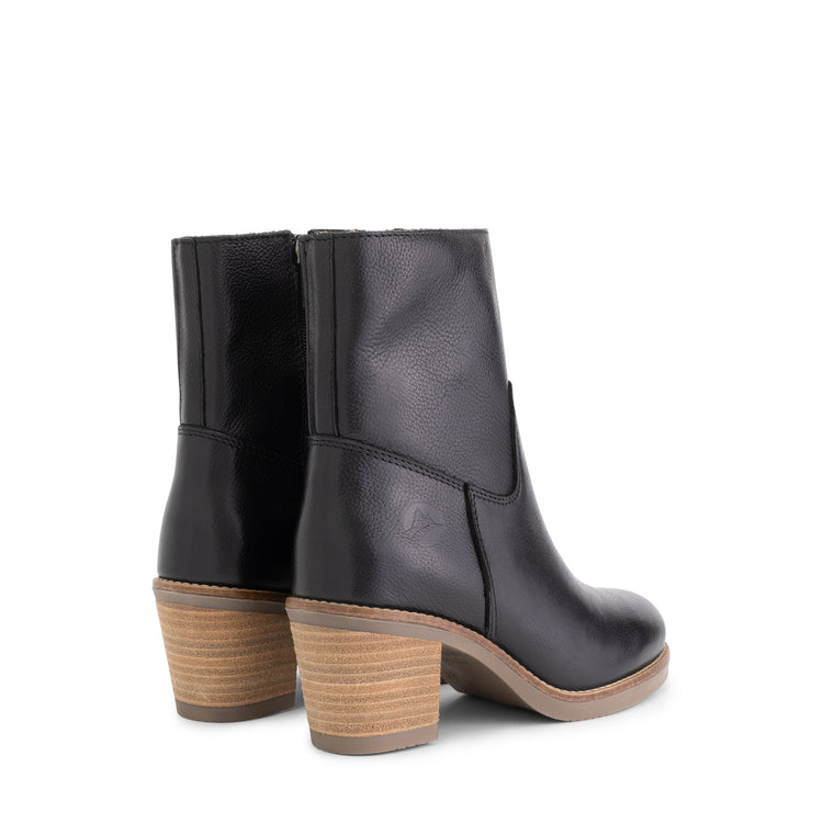 Isere Black BD