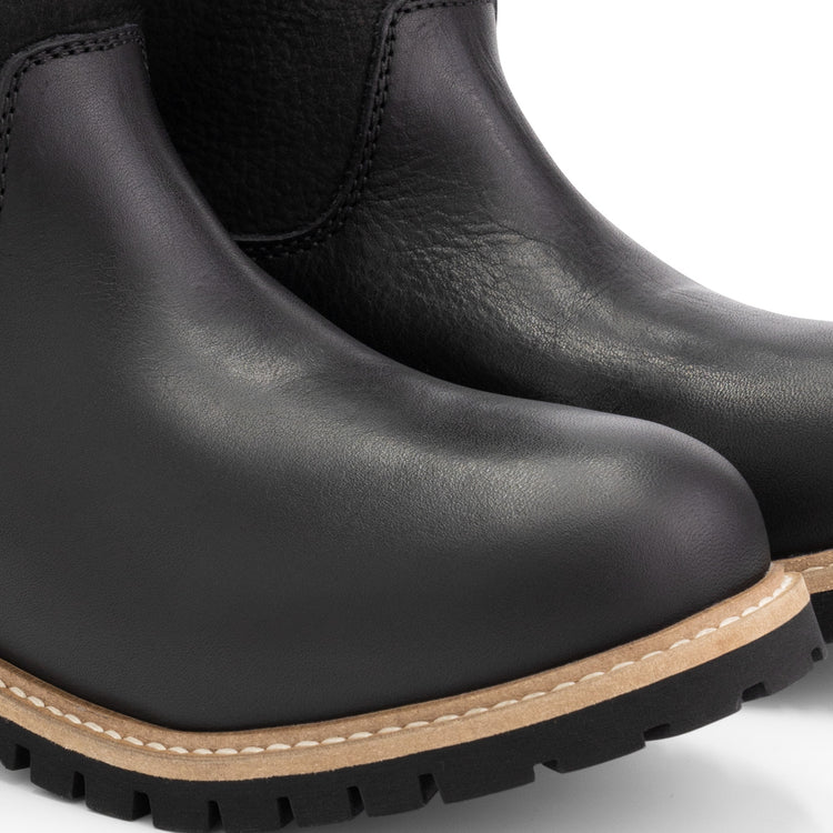 Tallinn Lady Black DFW