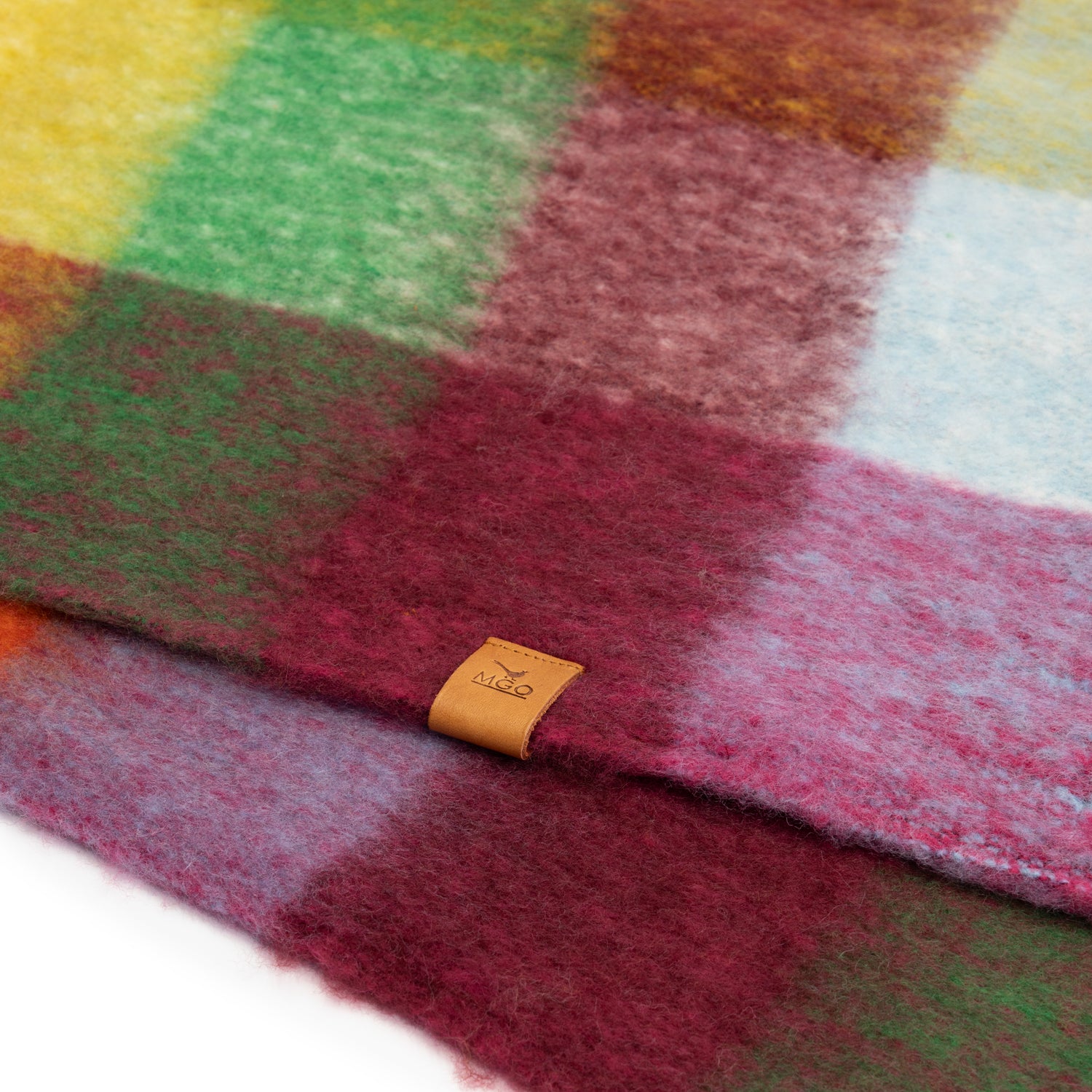 Kyra Scarf Berry ACC3