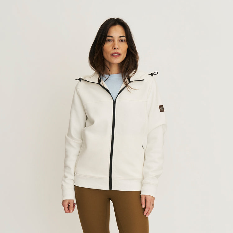 Silje Off white MV