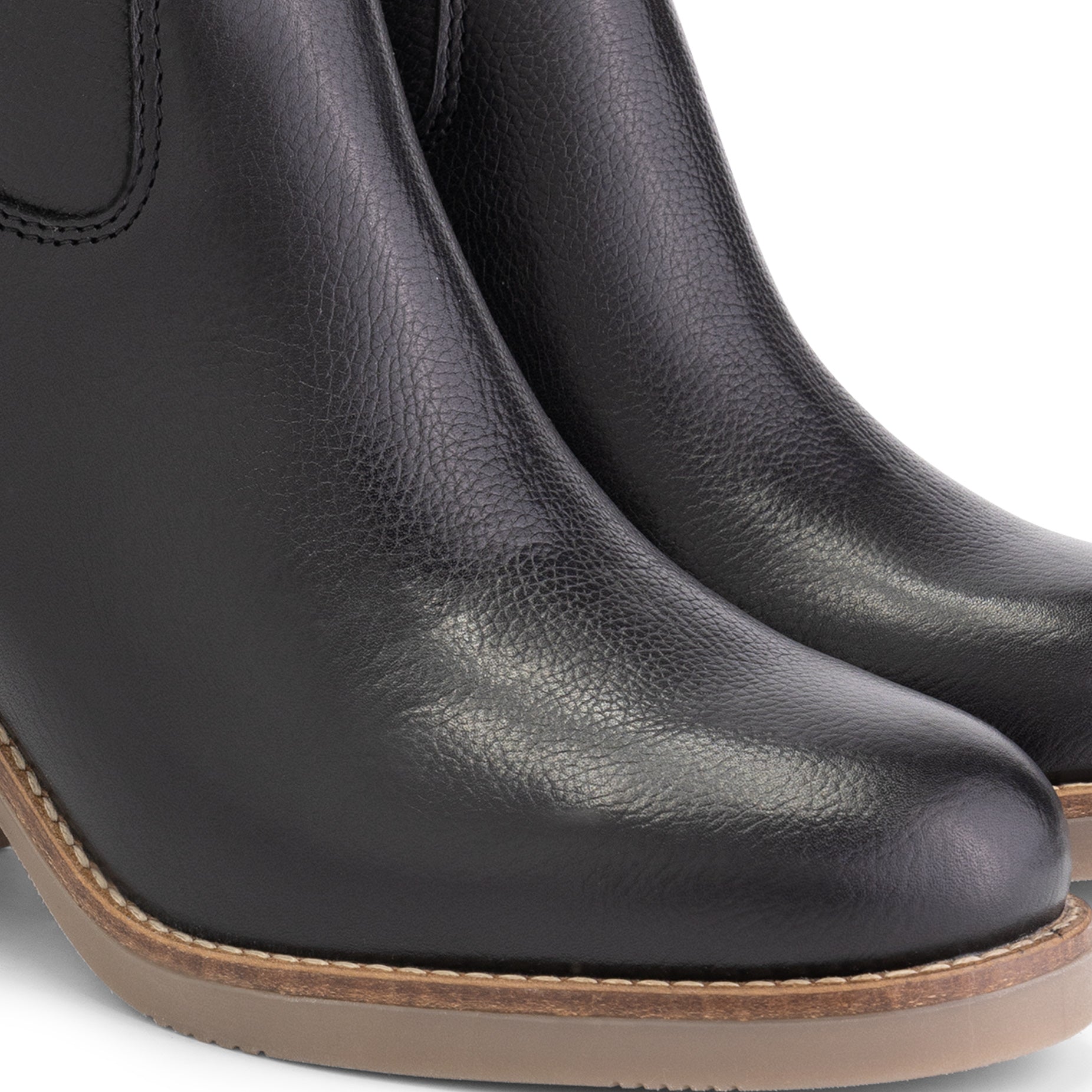Sartene Lady Black DFW